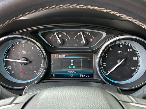 Certified 2017 Buick Envision Preferred FWD image 25