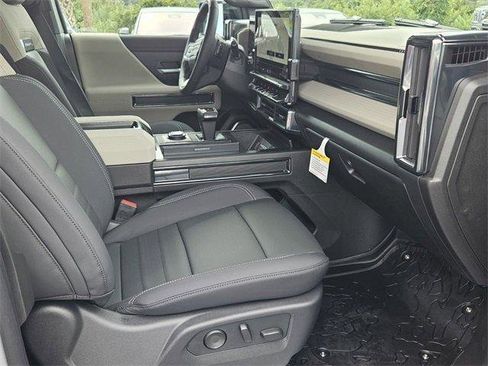 New 2026 GMC Hummer EV 4x4 Crew Cab image 15