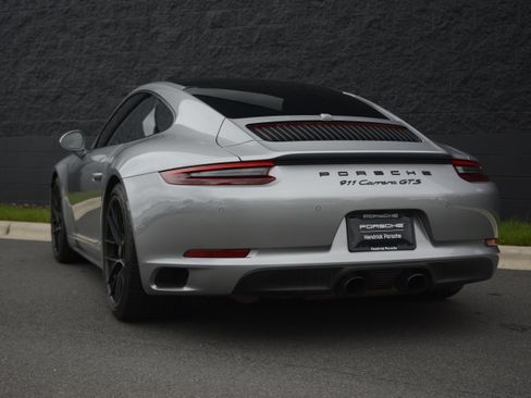 Used 2018 Porsche 911 Carrera GTS RWD image 3
