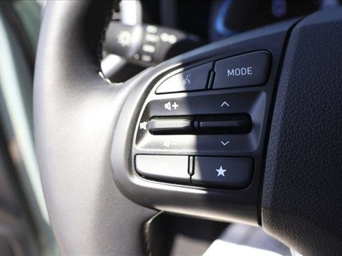 Certified 2026 Hyundai Venue SEL FWD image 14