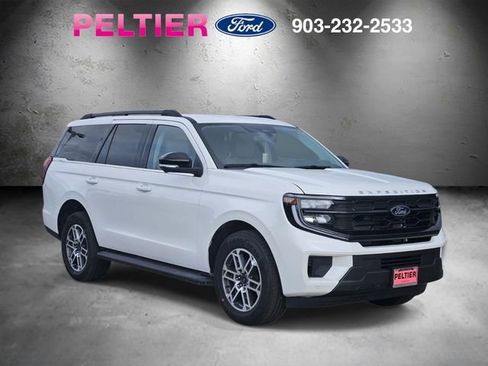 New 2026 Ford Expedition Active image 1