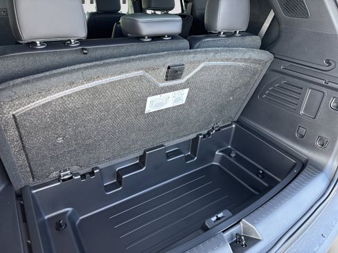 New 2026 GMC Acadia AT4 w/ Luxury Package AWD/4WD image 26
