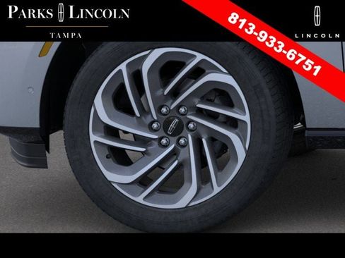 New 2026 Lincoln Navigator Reserve AWD/4WD image 19