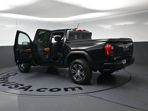 Used 2024 GMC Canyon AT4 w/ AT4 Premium Package AWD/4WD image 29