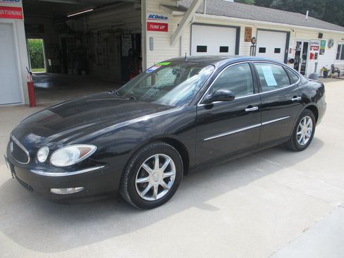 Used 2005 Buick LaCrosse CXS w/ Gold Convenience Package FWD image 12