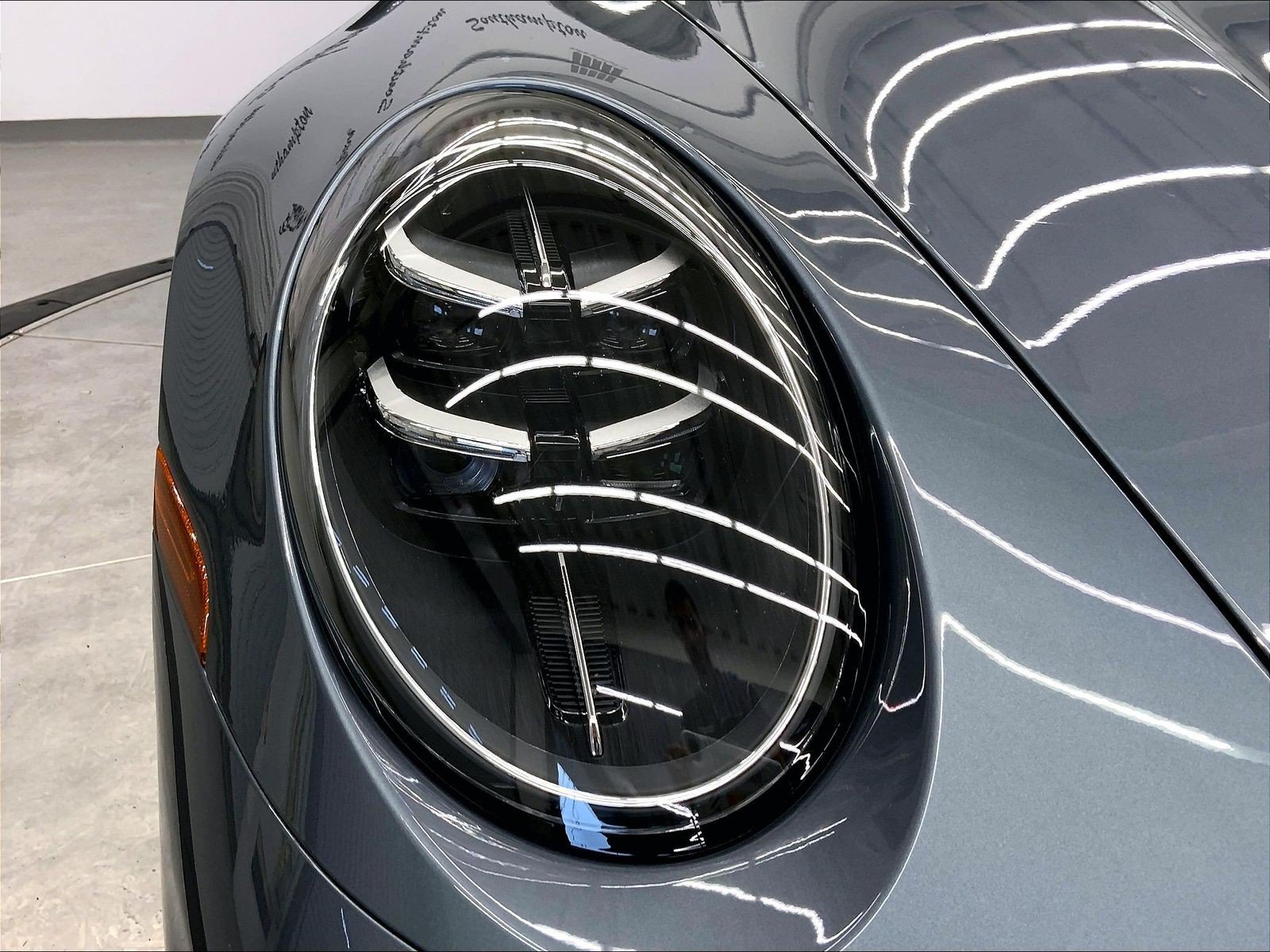 Used 2026 Porsche 911 Carrera RWD image 12