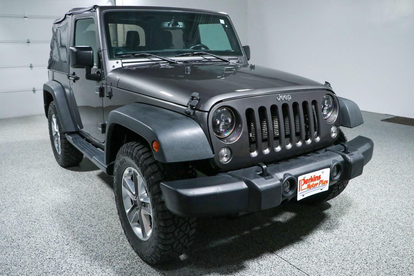 Used 2018 Jeep Wrangler Sport AWD/4WD image 5