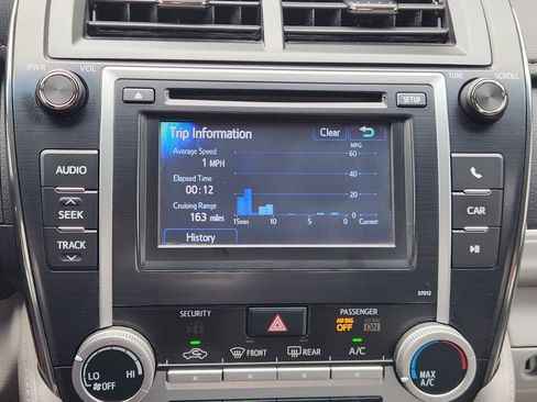 Used 2012 Toyota Camry LE FWD image 18