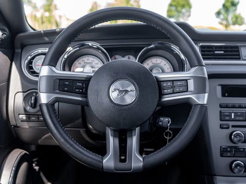 Used 2012 Ford Mustang GT Premium w/ Security Pkg RWD image 17