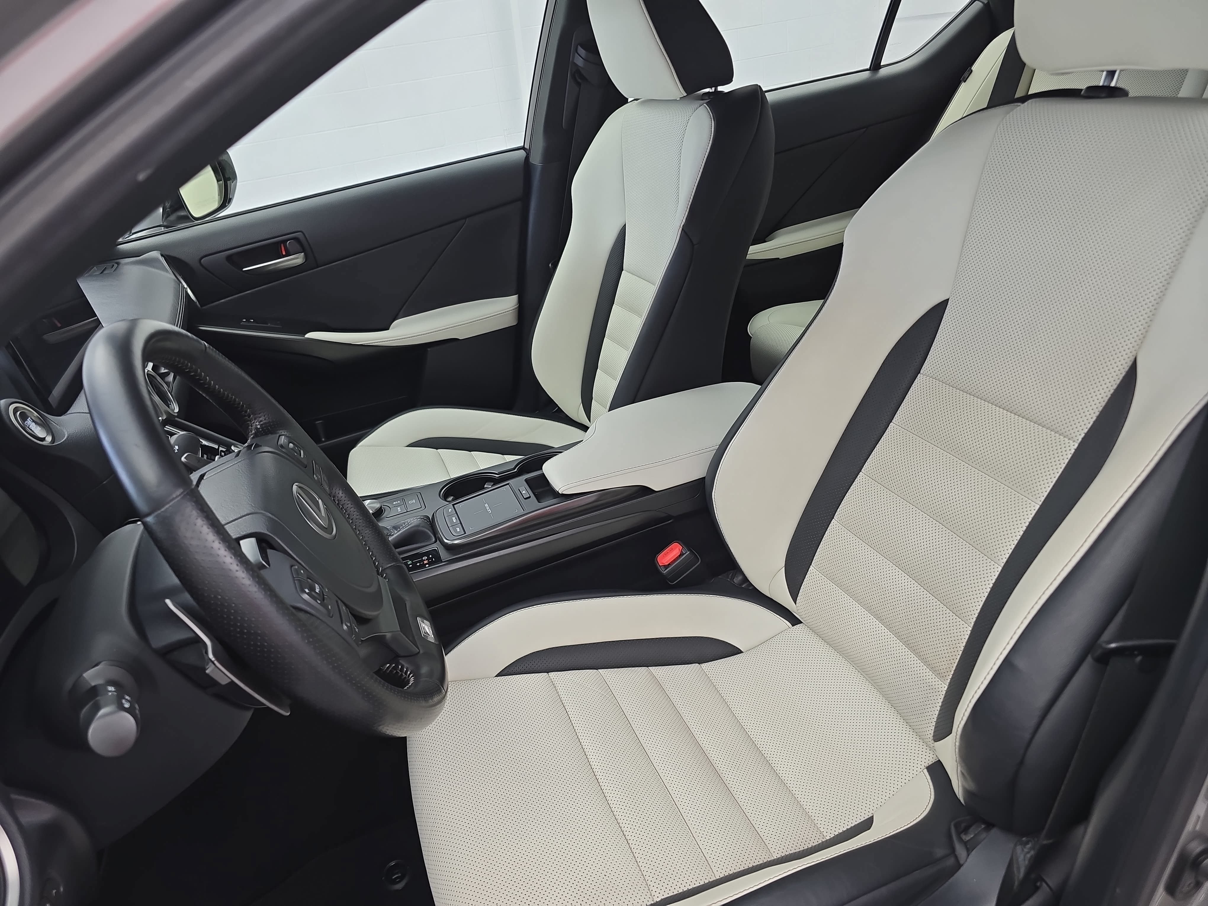 Used 2021 Lexus IS 350 F Sport w/ Navigation Package RWD image 14
