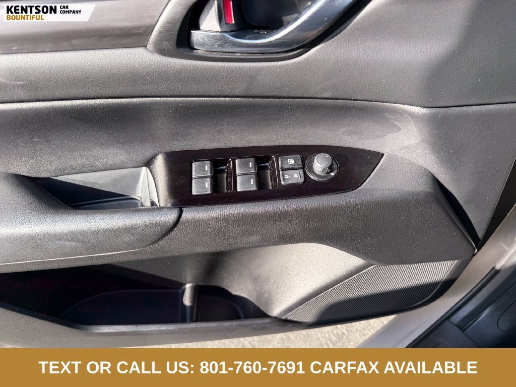 Used 2025 MAZDA CX-5 AWD 2.5 S w/ Preferred Package image 17