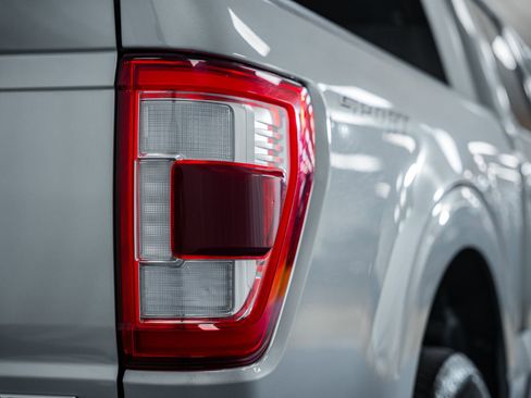 Used 2023 Ford F150 Lariat w/ Equipment Group 502A High image 7