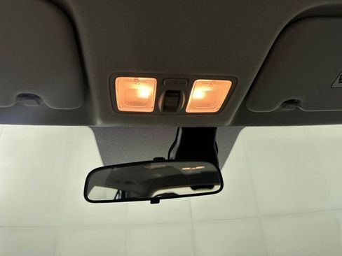 Certified 2023 Hyundai Venue SEL image 24