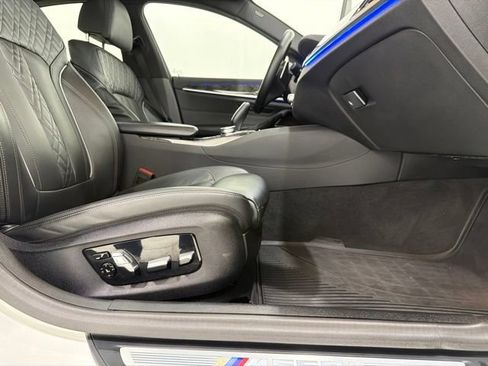Used 2022 BMW M550i xDrive w/ Premium Package AWD/4WD image 20