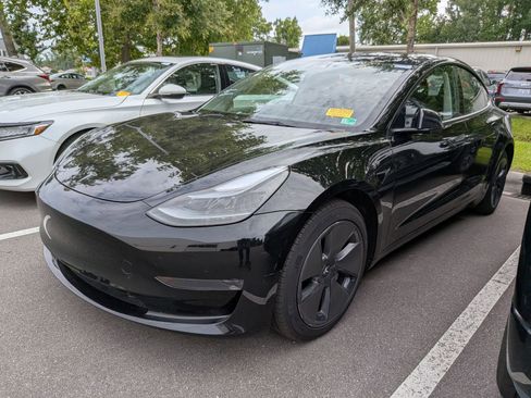 Used 2023 Tesla Model 3 Standard Range RWD image 5