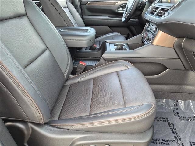 Used 2024 Chevrolet Tahoe High Country AWD/4WD image 18