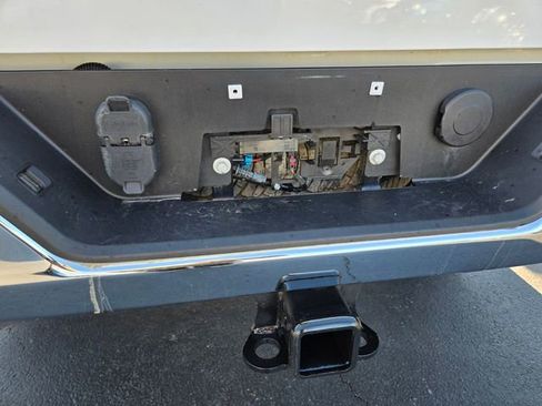 Used 2023 Chevrolet Silverado 2500 LT w/ Convenience Package AWD/4WD image 18