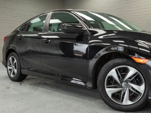 Used 2020 Honda Civic LX image 7