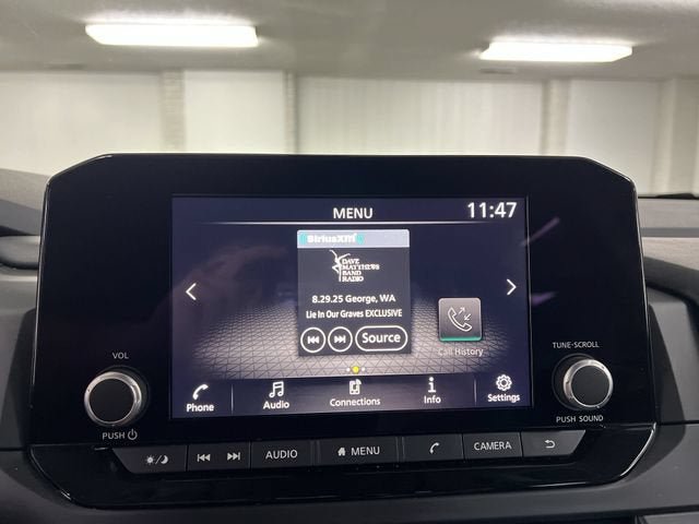 Used 2024 Nissan Pathfinder S FWD image 13