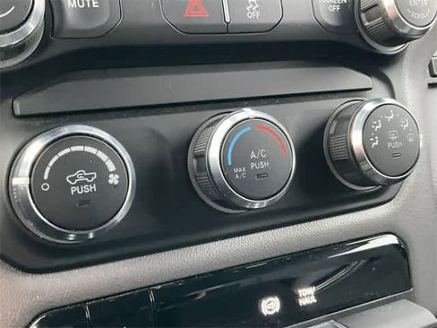 Used 2024 RAM 2500 Big Horn image 23