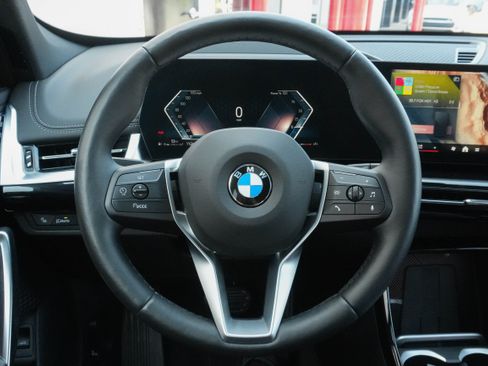Certified 2025 BMW X1 xDrive28i AWD/4WD image 17