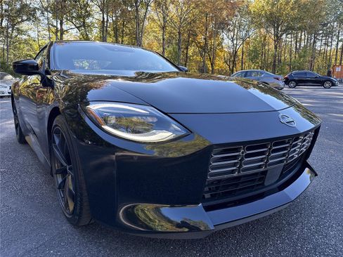 Used 2024 Nissan Z Performance w/ Floor Mat Package image 32