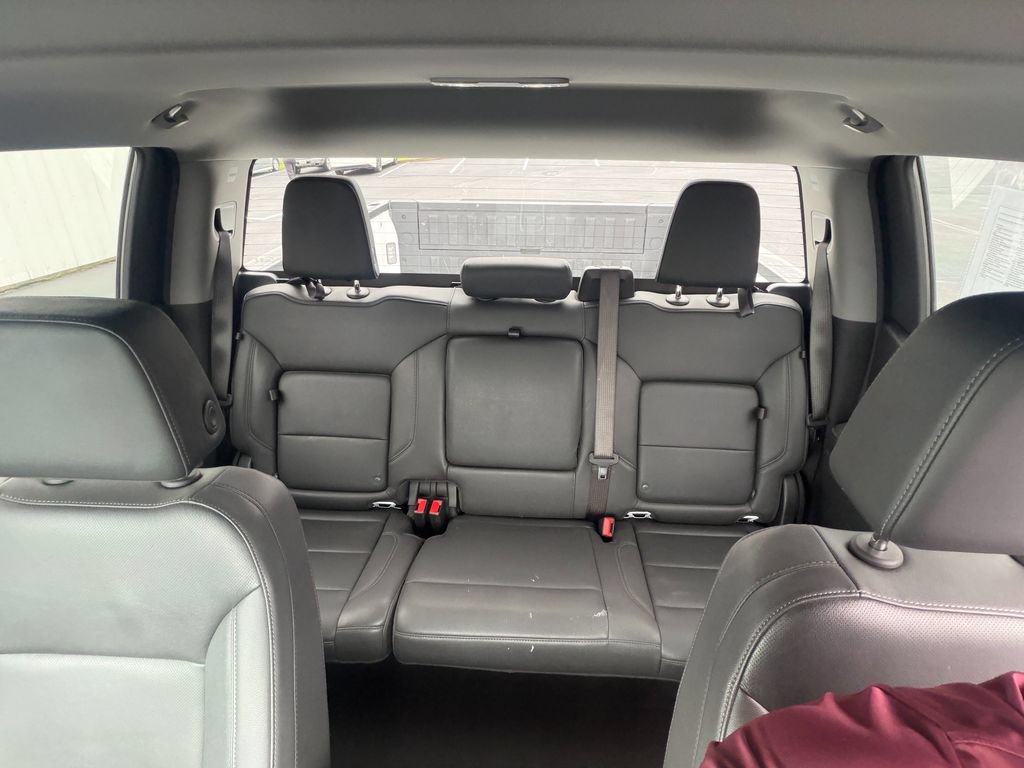 Used 2025 GMC Sierra 1500 SLT AWD/4WD image 24