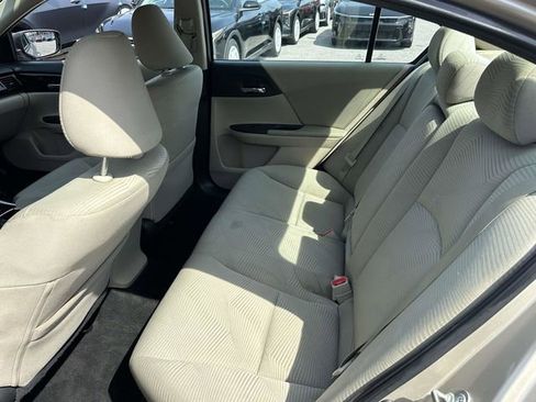 Used 2016 Honda Accord LX image 19