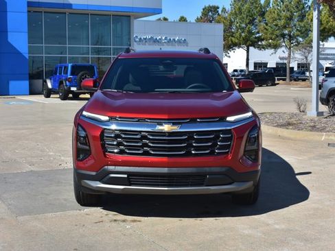 New 2026 Chevrolet Equinox LT image 2