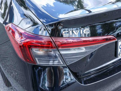 Used 2025 Honda Civic Sport image 8