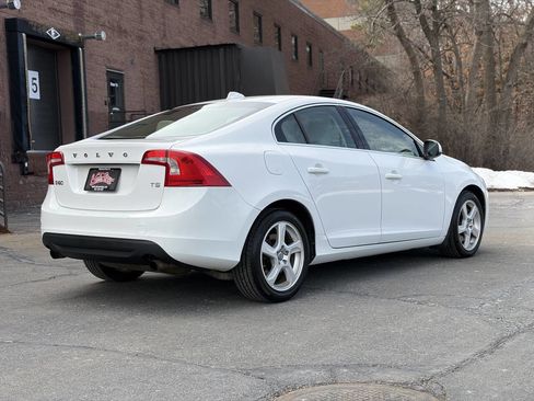Used 2012 Volvo S60 T5 image 7