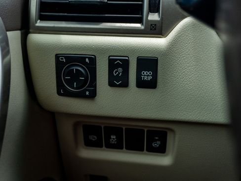 Used 2014 Lexus GX 460 Luxury AWD/4WD image 29