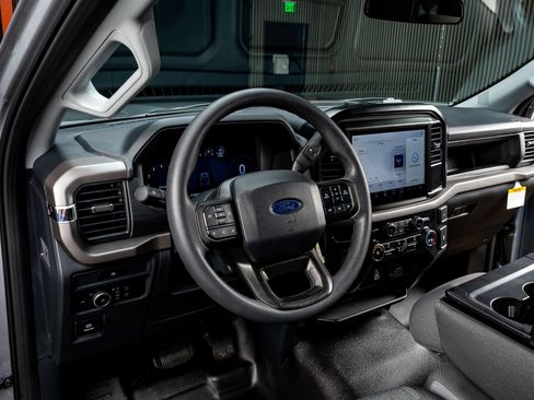 Used 2025 Ford F150 XL w/ Equipment Group 103A High image 13