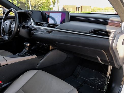 Used 2019 Lexus ES 350 image 15