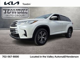 Used 2019 Toyota Highlander LE video 1