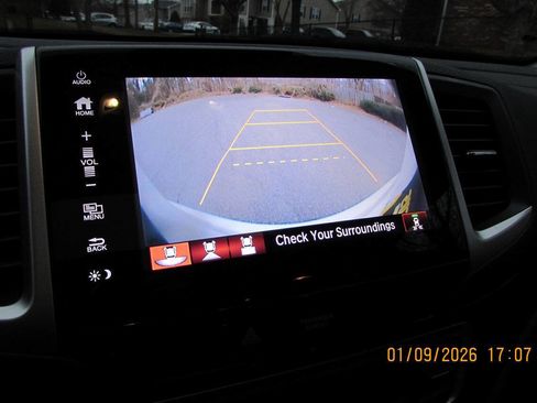 Used 2017 Honda Pilot Elite image 30