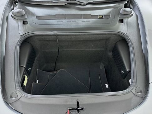 Certified 2018 Porsche 911 Carrera T RWD image 30