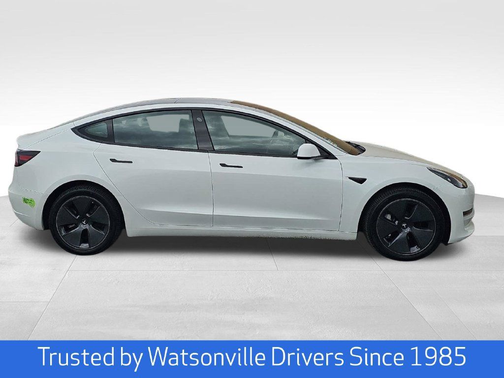 Used 2023 Tesla Model 3 Standard Range RWD image 2