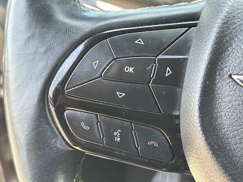 Used 2018 Chrysler Pacifica Touring Plus w/ S Appearance Package FWD image 26