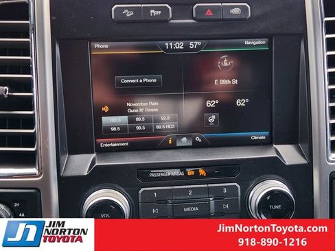 Used 2015 Ford F150 Platinum w/ Equipment Group 701A Luxury AWD/4WD image 18