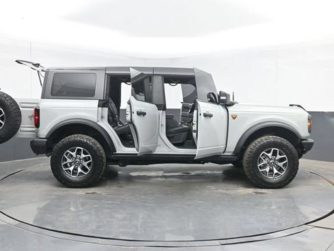 Used 2024 Ford Bronco Badlands AWD/4WD image 57