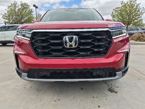Certified 2025 Honda Pilot EX-L image 8