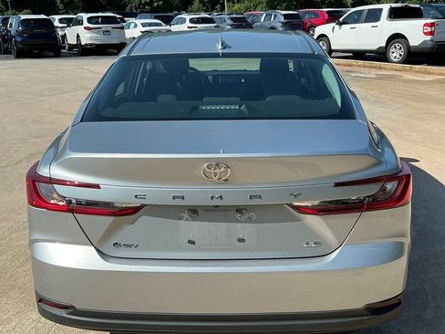 Used 2025 Toyota Camry LE FWD image 2