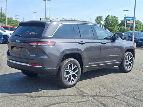 New 2025 Jeep Grand Cherokee Limited image 28