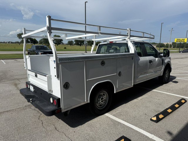Used 2021 Ford F250 XL w/ STX Appearance Package RWD image 2