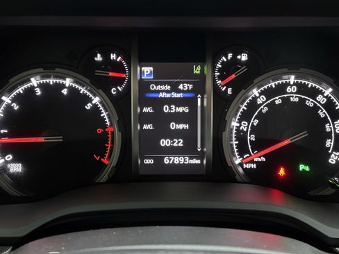 Used 2020 Toyota 4Runner Limited image 17