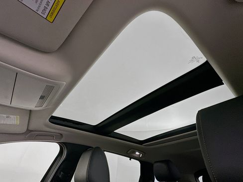 Used 2024 MAZDA CX-90 3.3 Turbo w/ Premium Package image 27