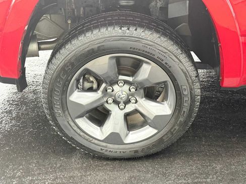 Used 2022 RAM 1500 Big Horn w/ Built-to-serve Edition image 7