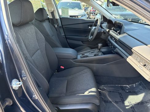 Certified 2025 Honda Accord SE image 35