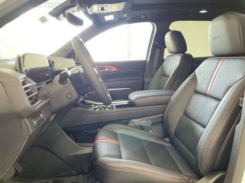 New 2026 Chevrolet Traverse RS image 28